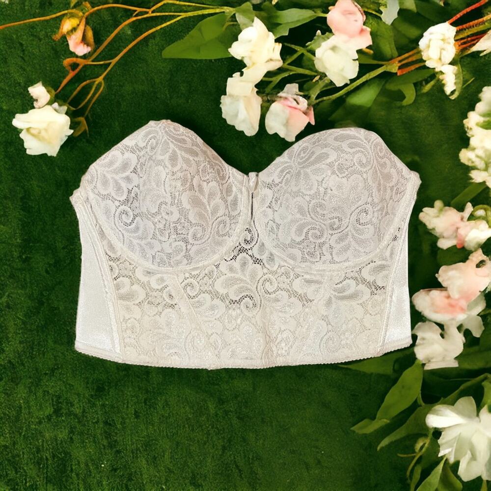 Bali Size 34C backless White Lace Strapless Bustier Vintage Coquette